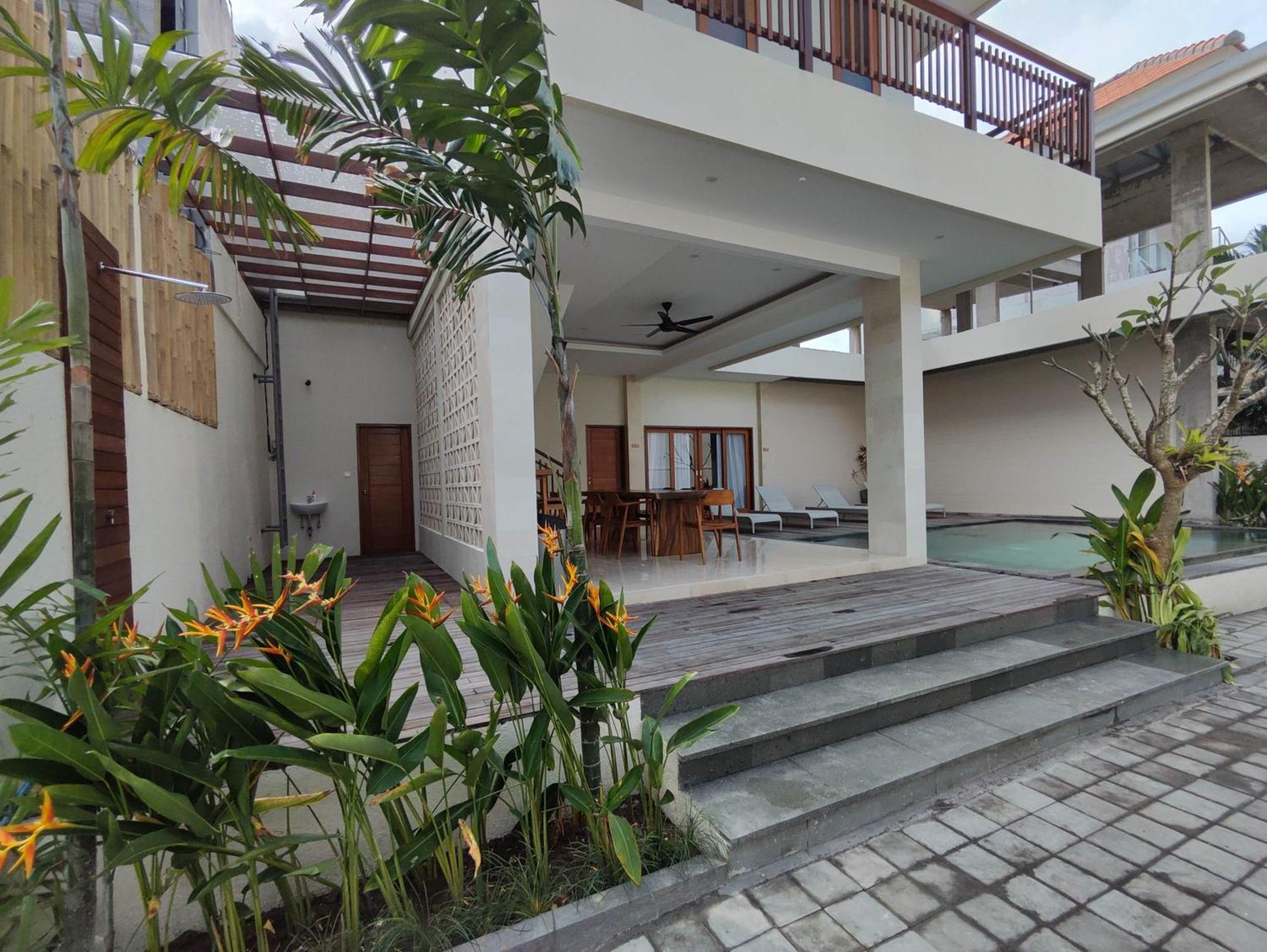 Villa Lovecho Canggu Esterno foto
